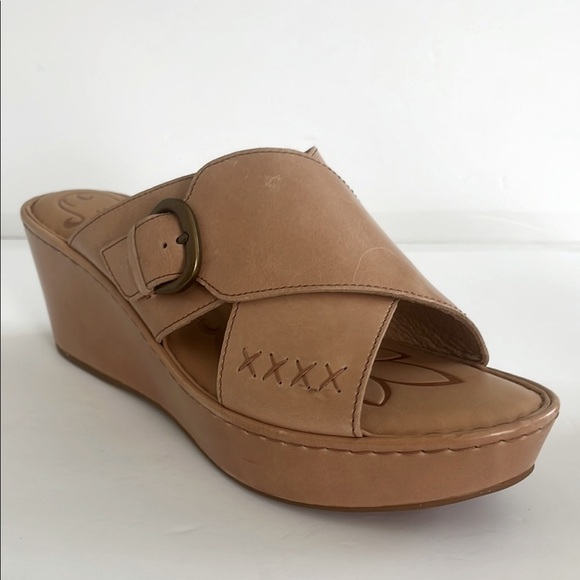 BORN Women’s Tan Wedge LEATHER Sandals Platform Summer Shoes Size 12 M - Picture 2 of 7